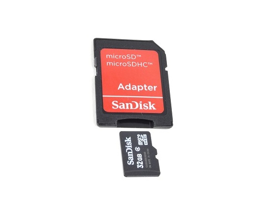 SanDisk Micro SD 32GB + adapter